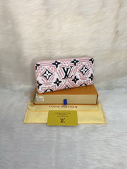 LV60017S Crafty Long Wallet StyleMoto Pink 
